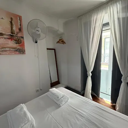 Apartment In Bairro Alto 2 - Lisbon Charm *